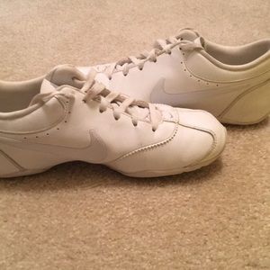 Nike cheer shoes